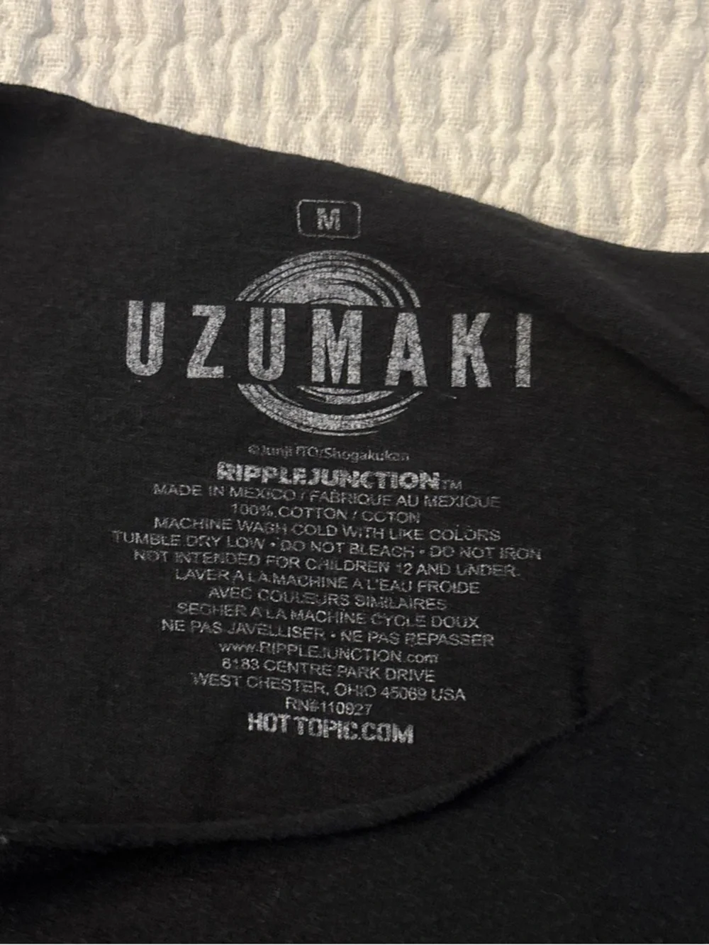 Uzumaki manga black shirt - Picture 3 of 3